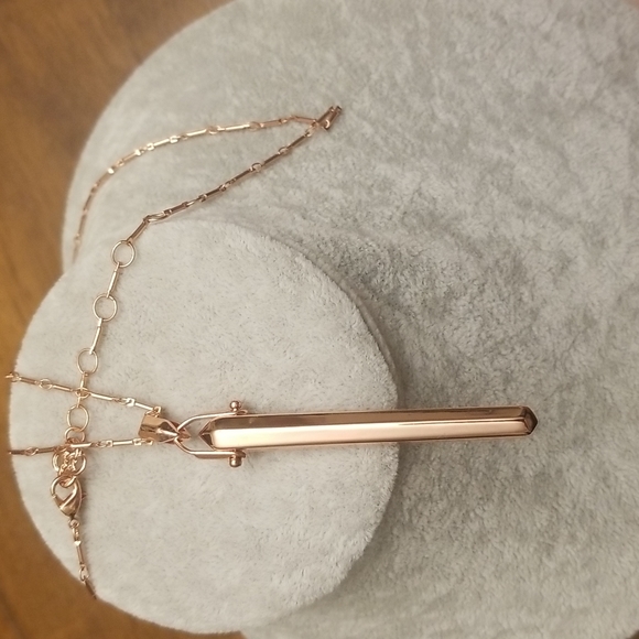 Copper colored necklace - Picture 9 of 9